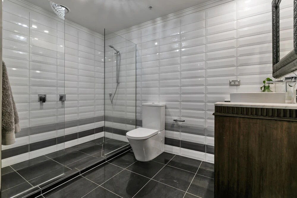 QV Luxury Elegant 2 Bedroom w Wifi-1035