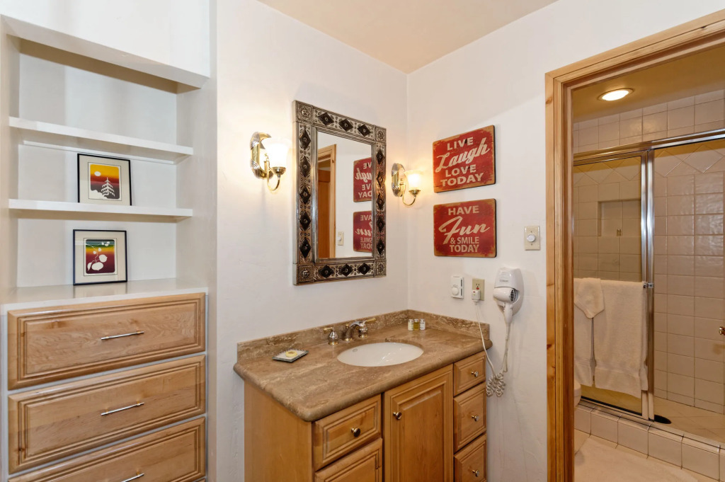 The Crestwood Condominiums
