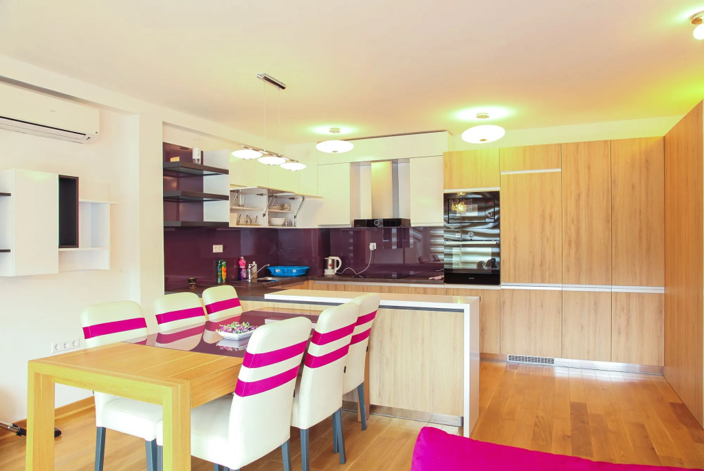 VIP Apartments