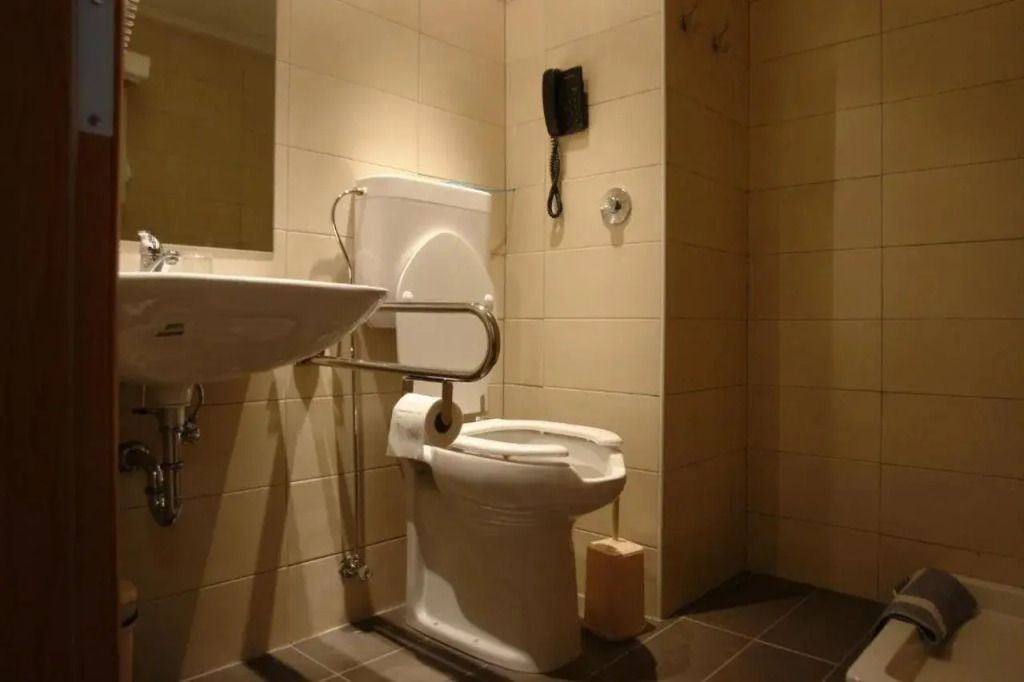 Saint Constantine Hotel