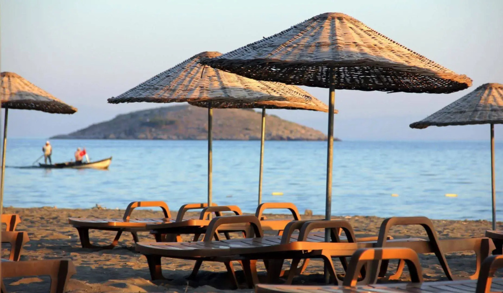 Gumuldur Mavi Deniz Otel