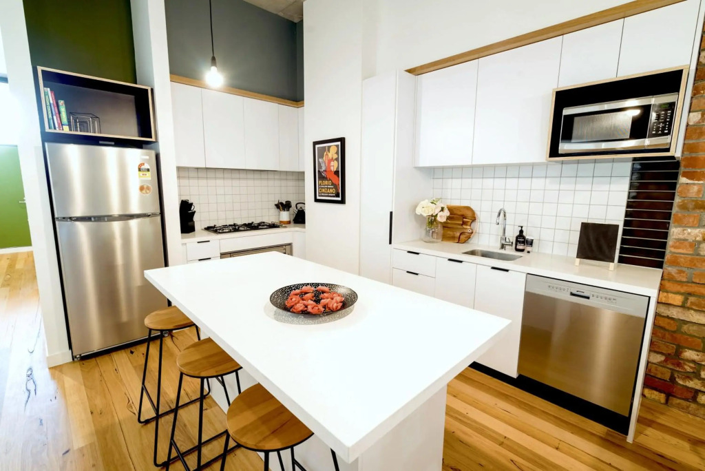 Mega Style Apartments West Melbourne Townhouse