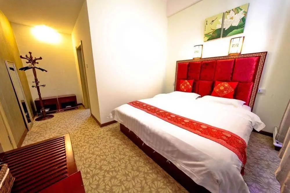 Tiger Hotel