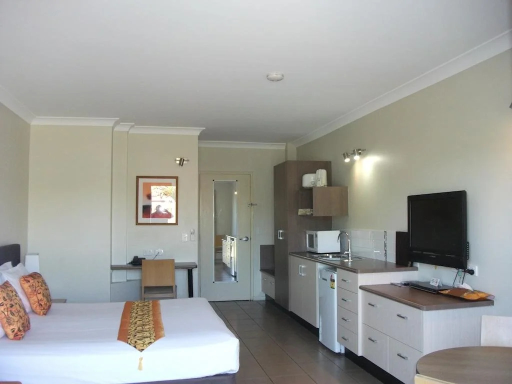 Spinifex Motel and Serviced Apartments