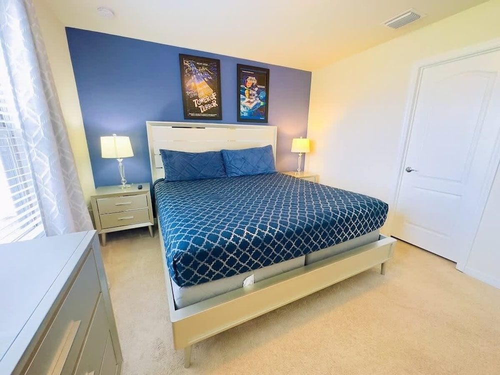 Villa Near Disney Themed Luxury 5bd With Pool 5 Bedroom Home