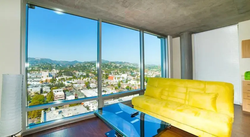Hollywood DiCaprio Apartment