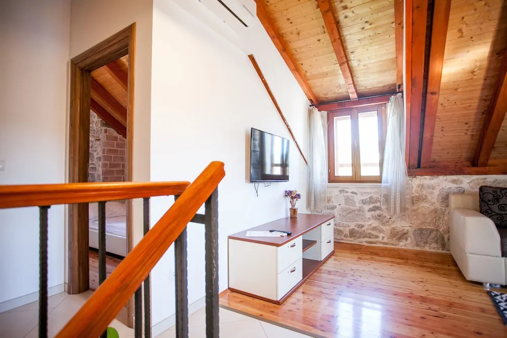 Stone house Lino Trogir