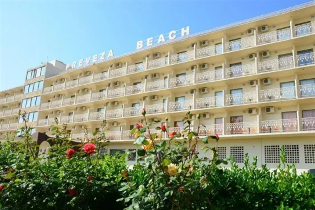 Ninos Grand Beach Resort