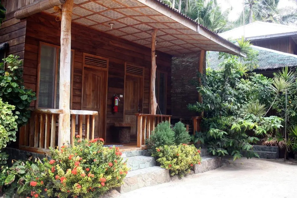 JJS BACKPACKERS VILLAGE