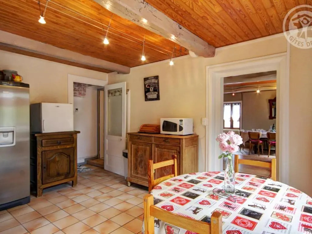 Gîte harmonieux 8 pers avec cheminée et animaux admis - FR-1-496-32