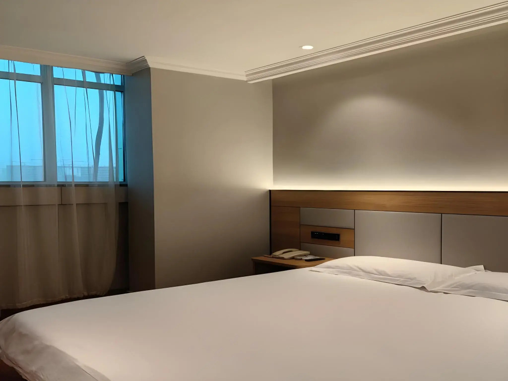 GreenTree Inn Shanghai Hongqiao Hub Convention Center Jinghua Road Shell Hotel