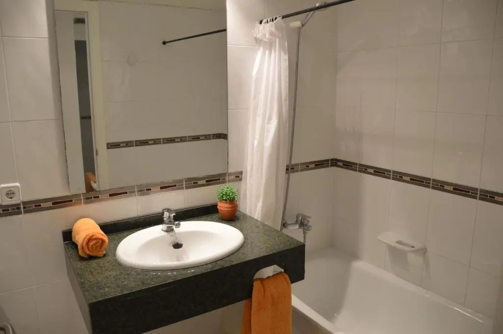 Apartamentos Estartit Park
