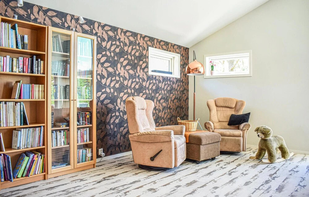 5 Bedroom Awesome Home In Etne