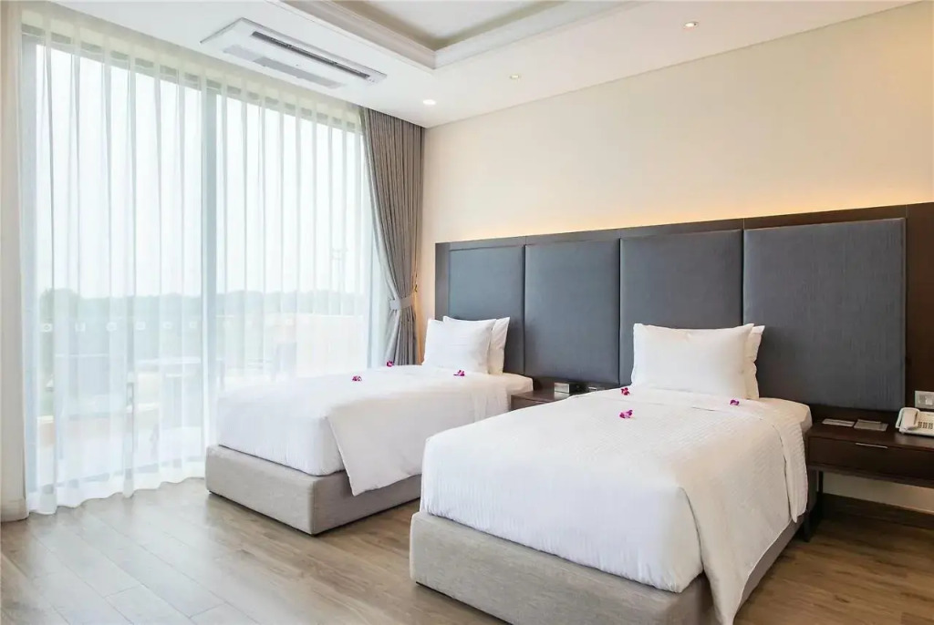 Wyndham Sky Lake Resort and Villas