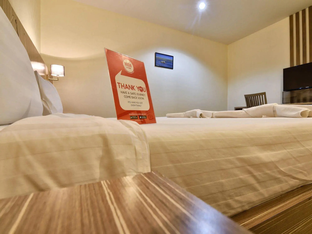 NIDA Rooms Patong Silk House
