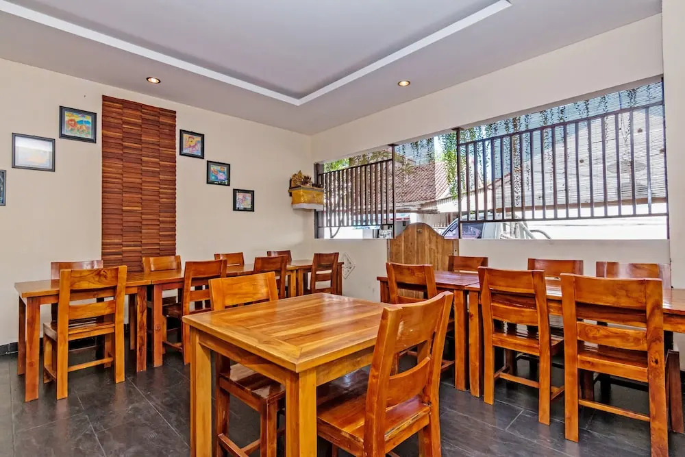 ZEN Rooms Sunshine Dewi Sartika