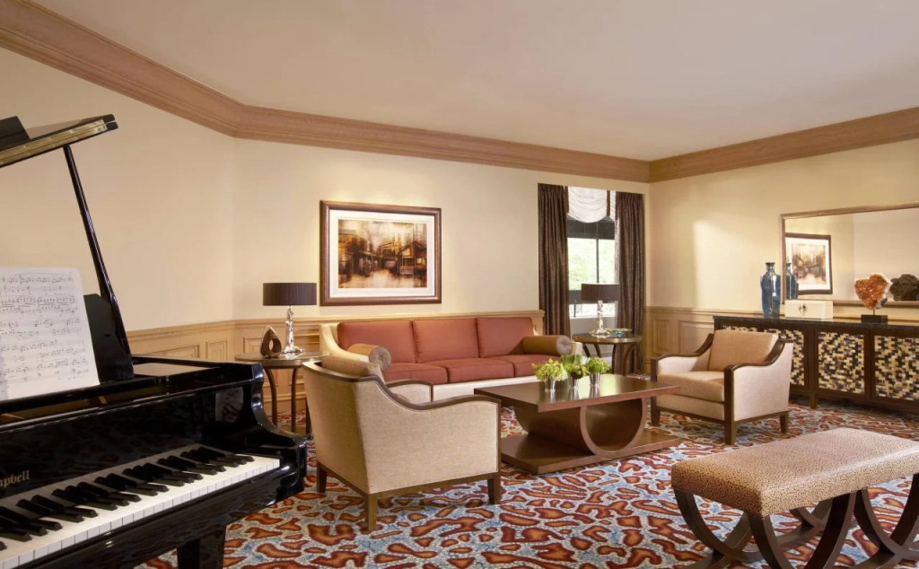 Houston Grand Hotel - River Oaks