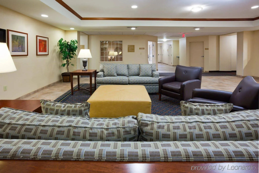 Candlewood Suites Milwaukee Airport by IHG