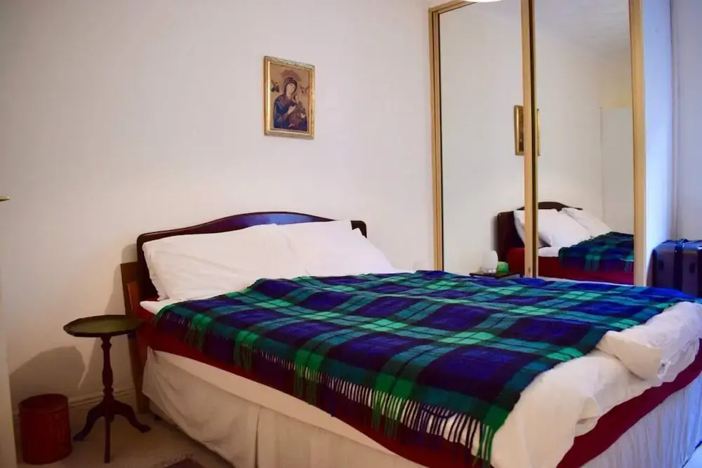 Airy 1 Bedroom Apartment in Central Dublin