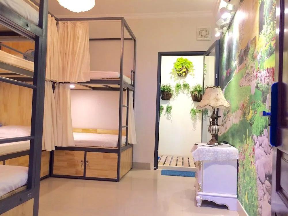 The Lily Hostel and Coffee