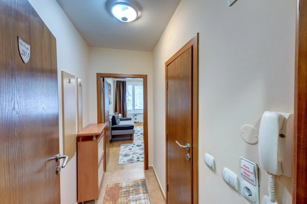 *Cozy and Cute* 1BD Apartment in The Castle Complex