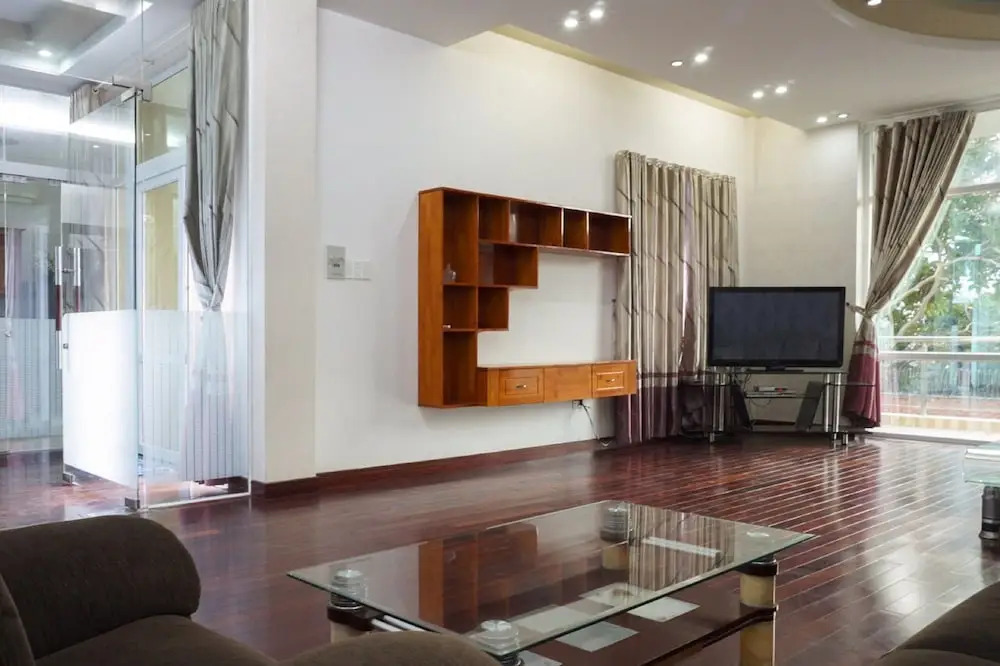 F5 Villa