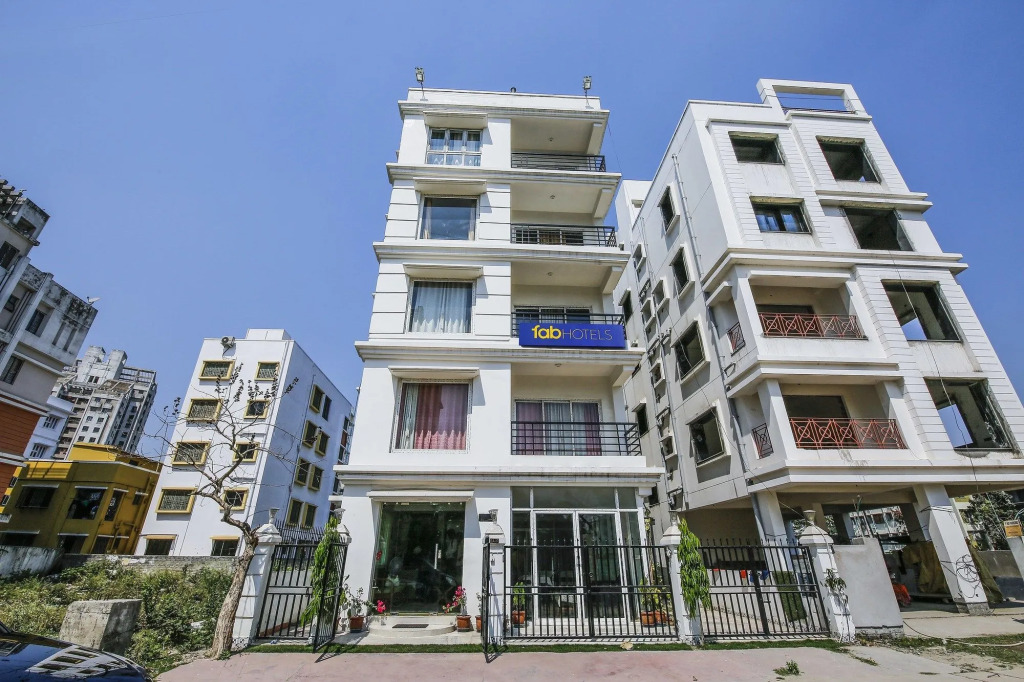 FabHotel Eleanora - New Town