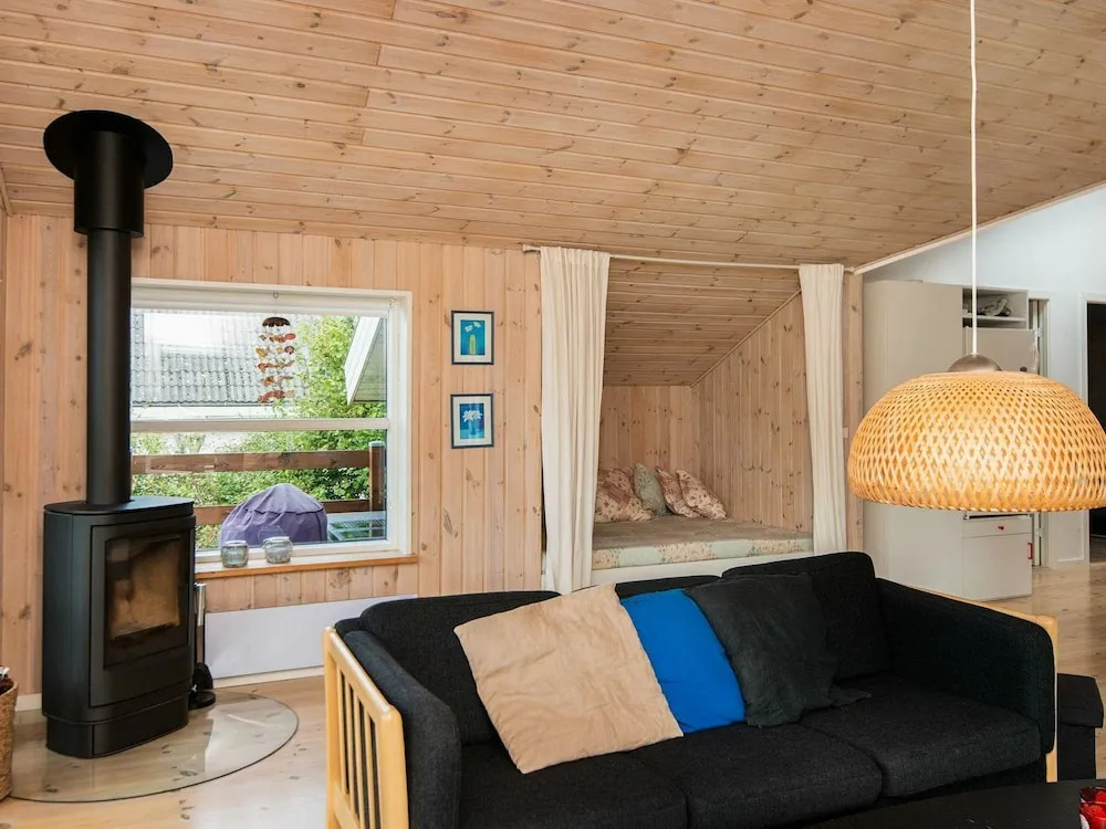 8 person holiday home in Ebeltoft-By Traum