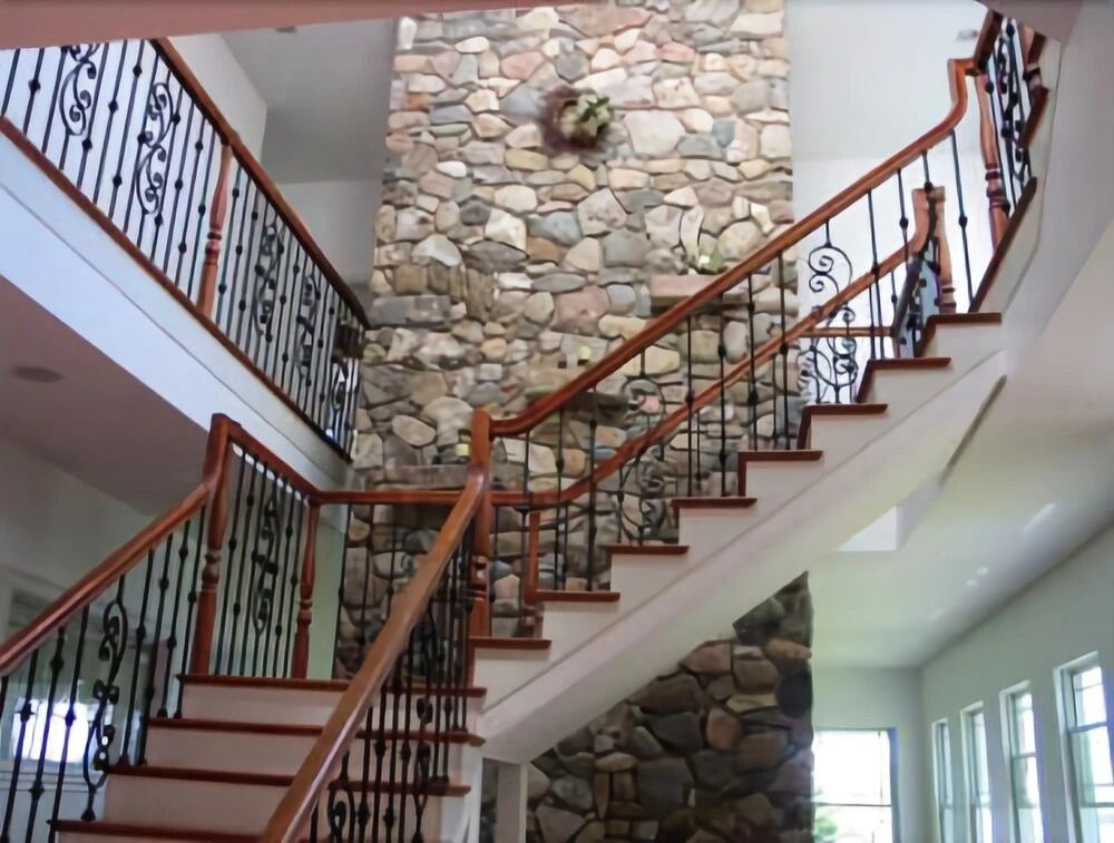 Edgewater Estate - Five Bedroom Home