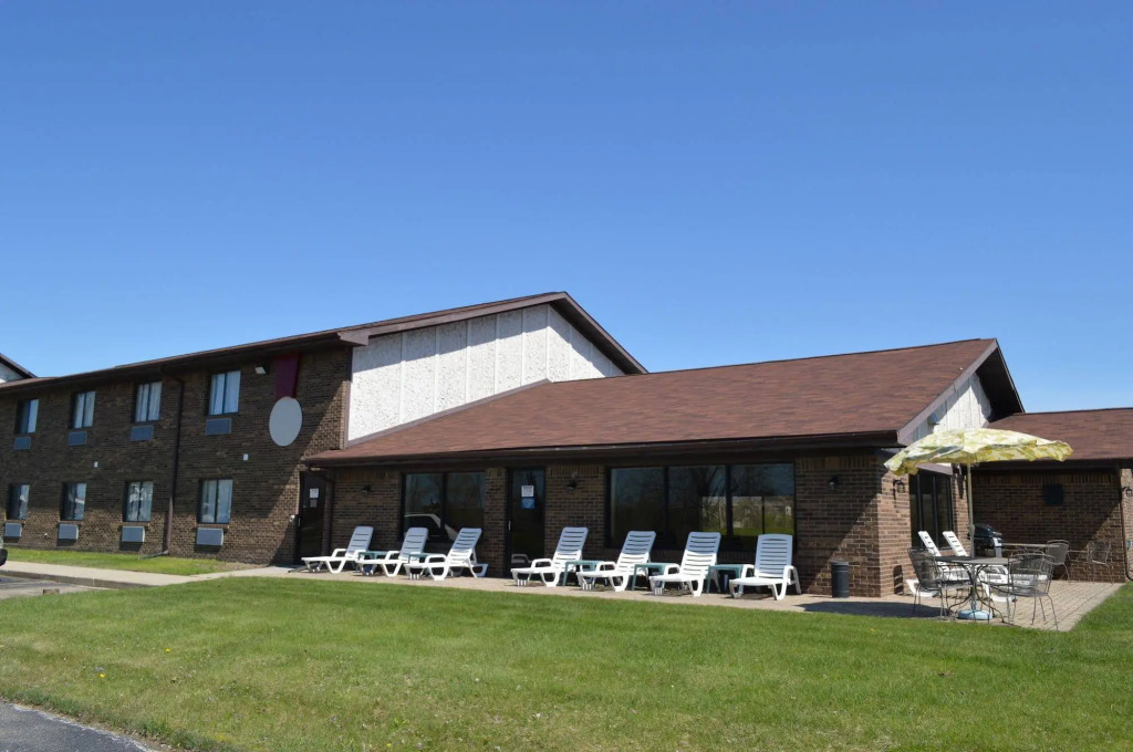 Crystal Inn and Suites