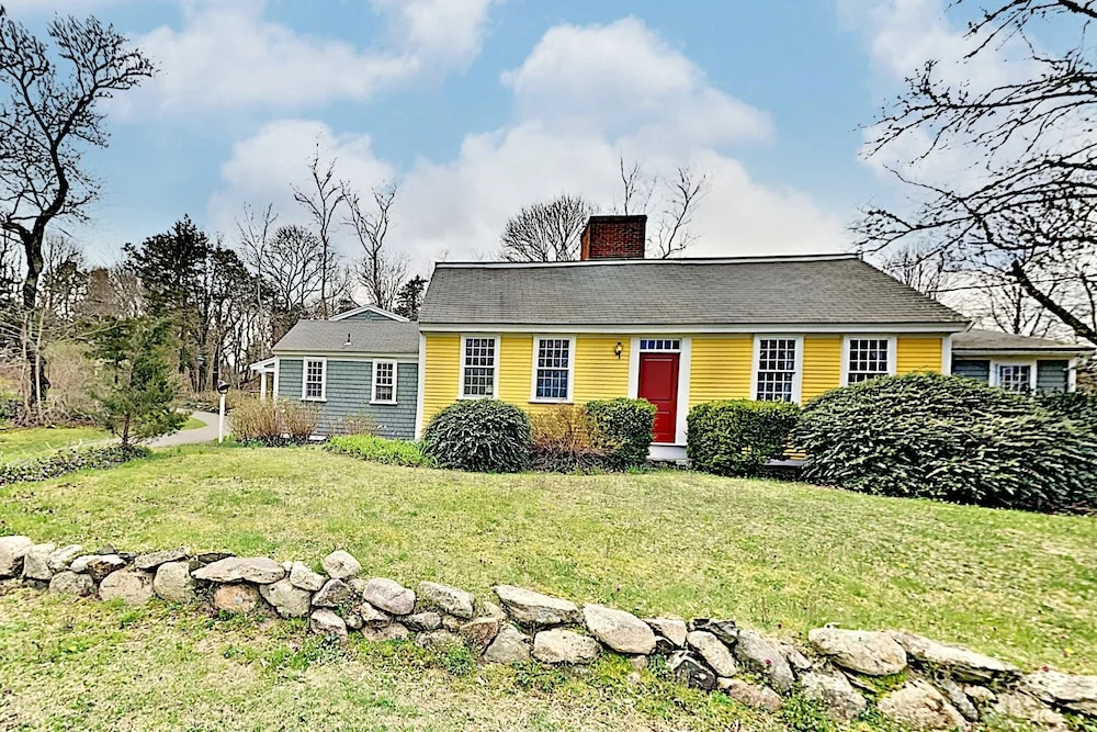 Timeless Cape Near Cold Storage Beach 4 Bedroom Home