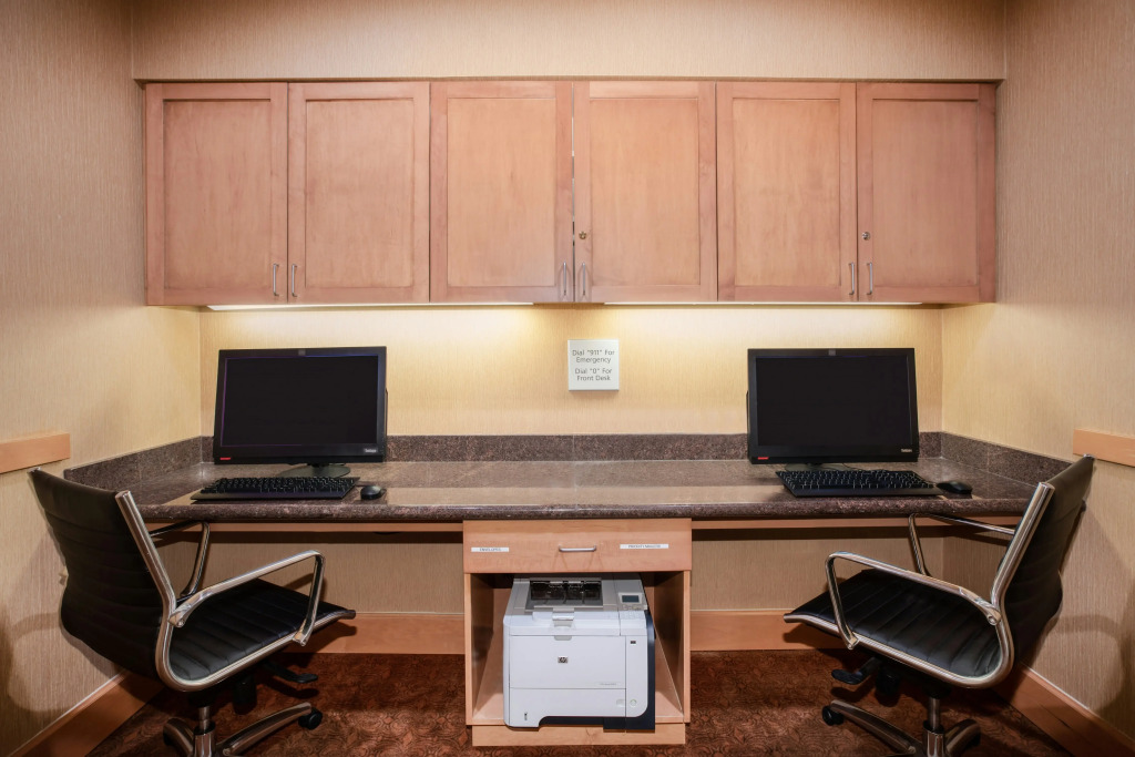 Hampton Inn and Suites Denver/South-RidgeGate