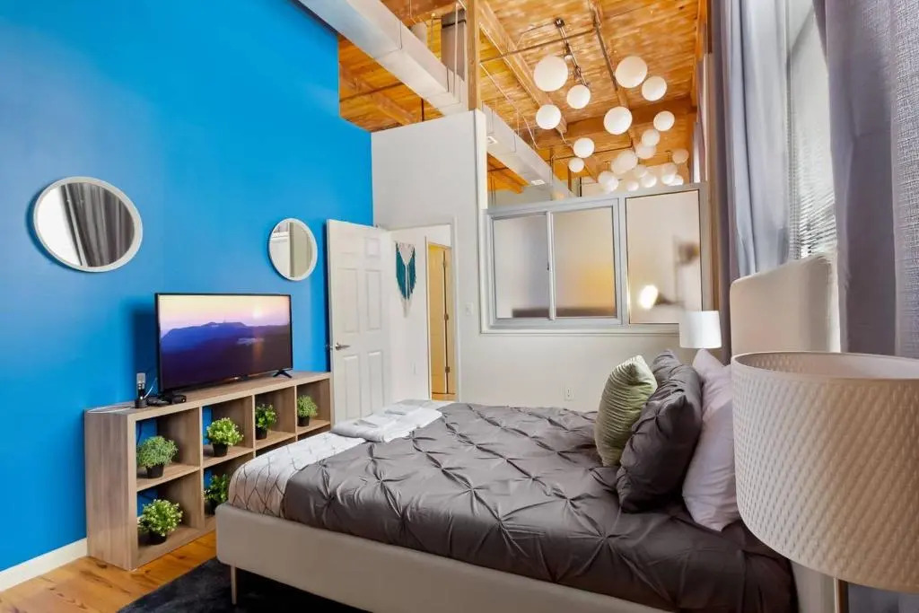 Trifecta Historic Brick 2BR Getaway Superhost