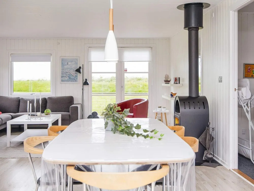 6 person holiday home in Hejls