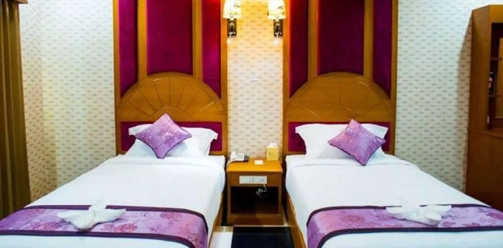 Jing Lone Hotel