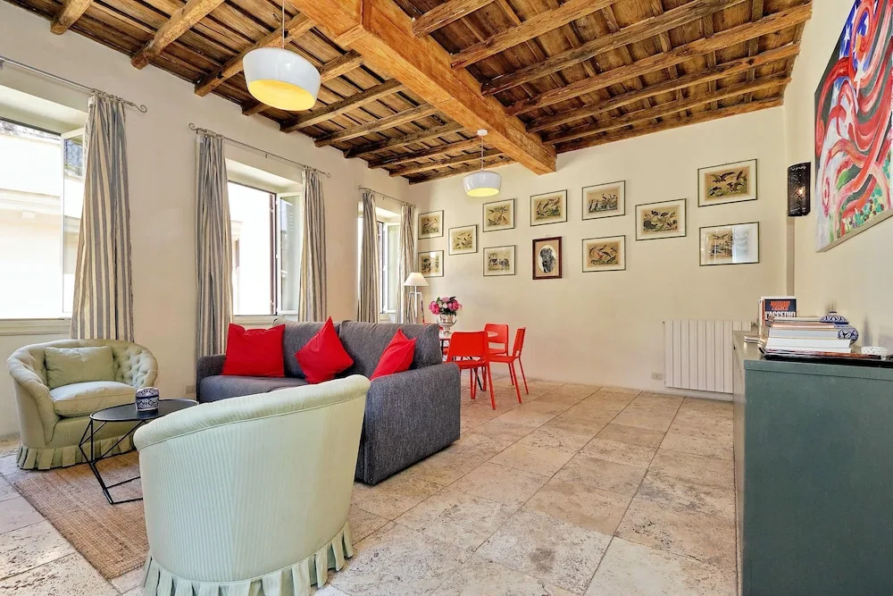 Pavone Charme - My Extra Home