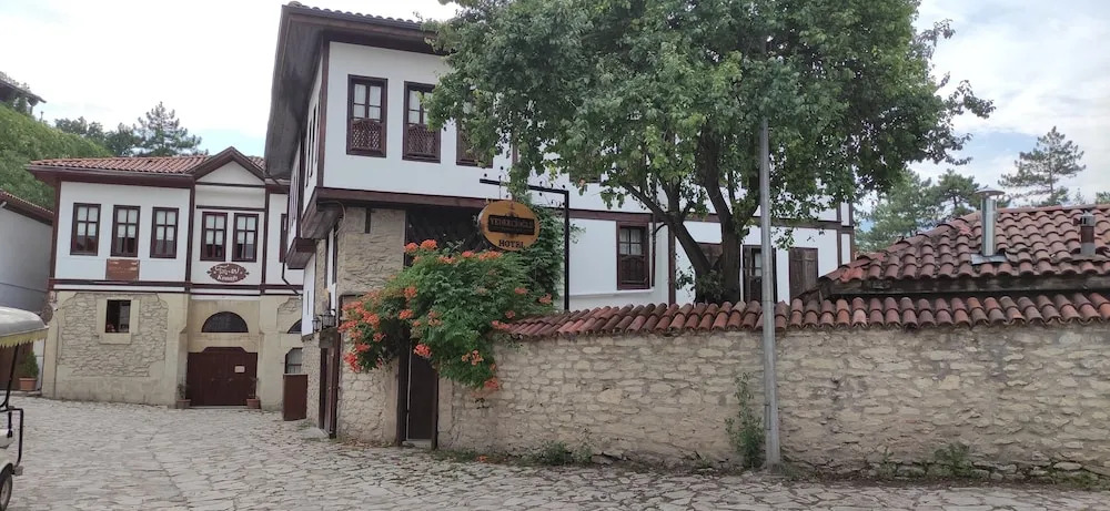 Yedekcioğlu Konak