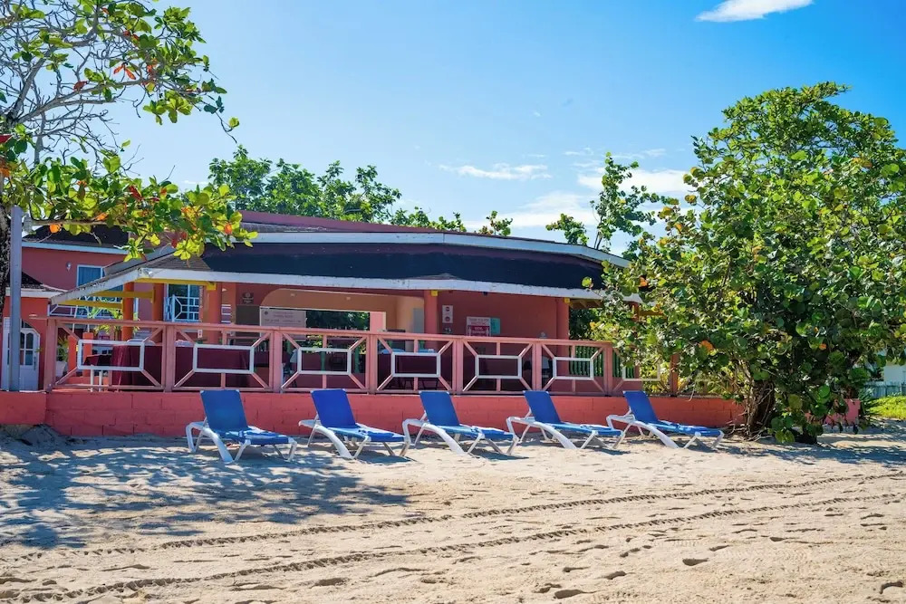 Shields Negril Villas
