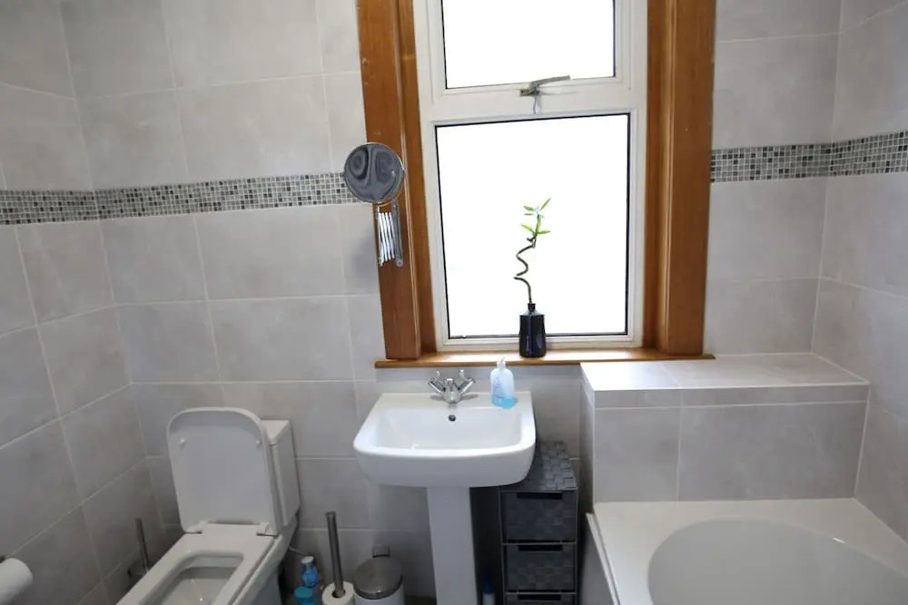 3 Bedroom Flat in Edinburgh
