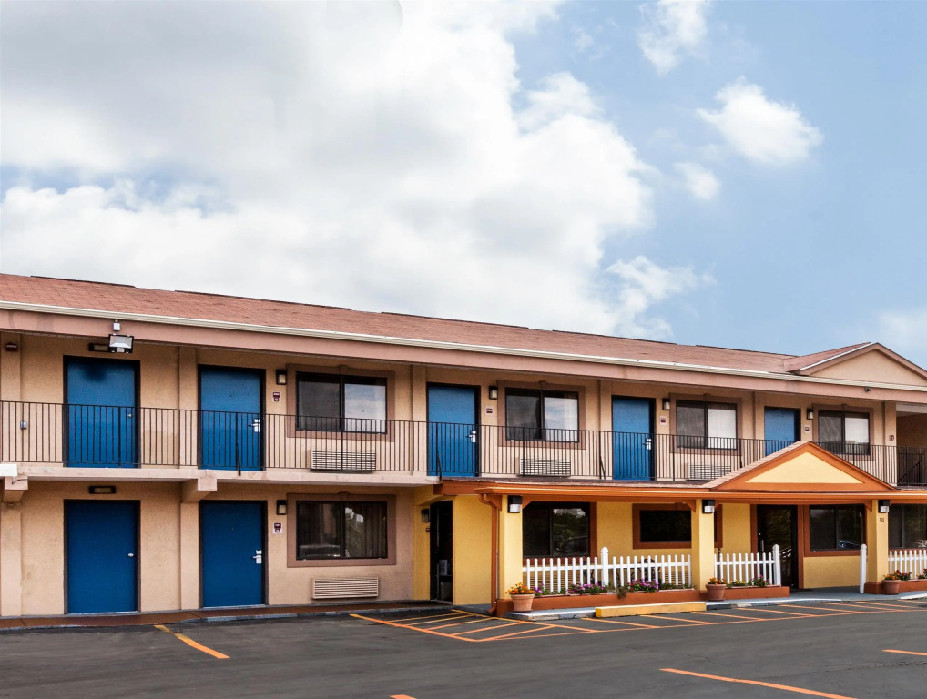 Red Carpet Inn Elkton