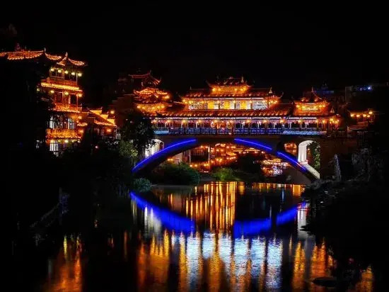 Xiyue·Linjiang Inn