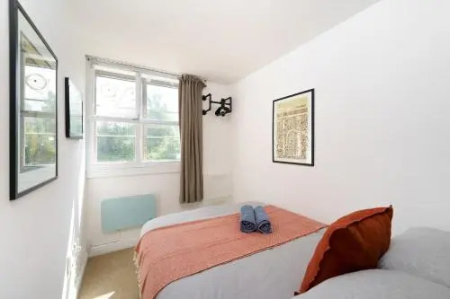 Central Hackney Apartment