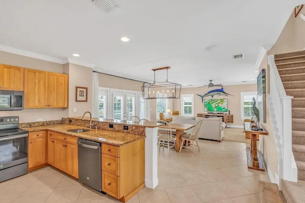 The Point at Coral Lagoon, Rare End of Canal Villa townhouse