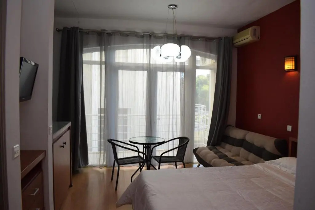Ocean Drive Studio - Opposite the Beach