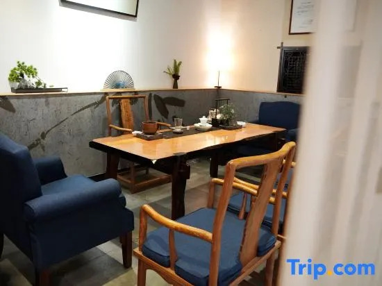 Tianchenlou Hotel