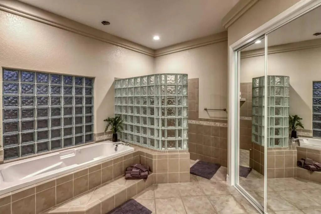 360 Lake Havasu Views with Pool & BBQ!
