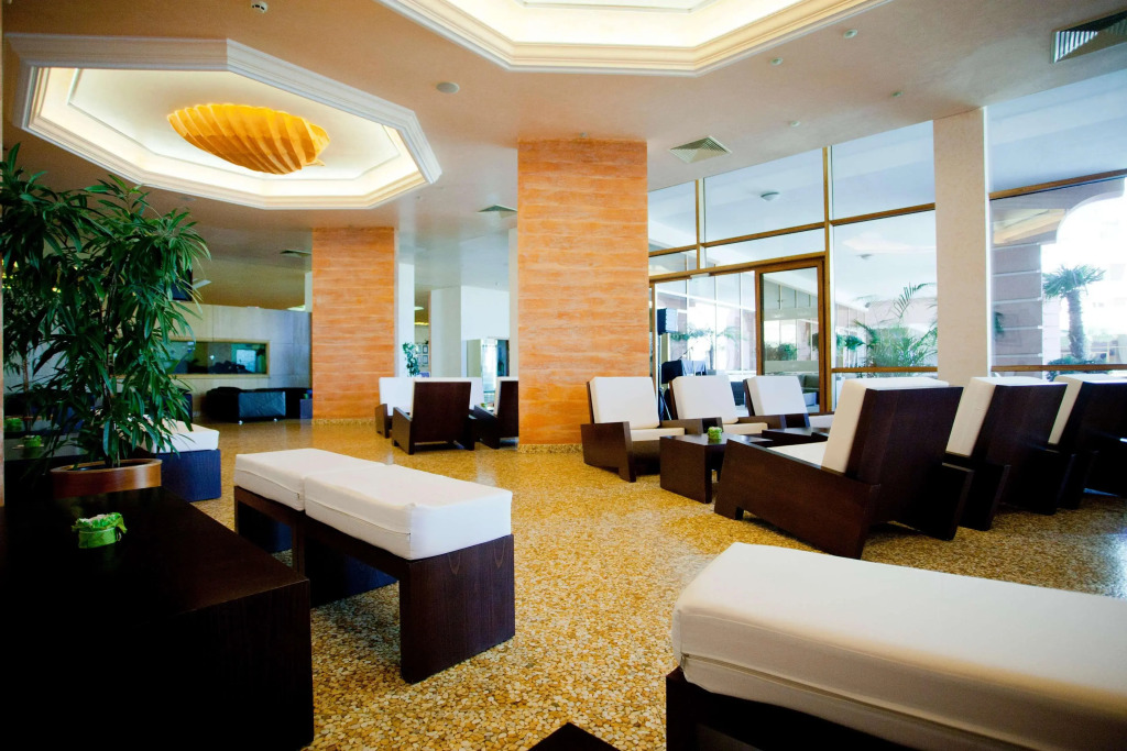 DIT Majestic Beach Resort