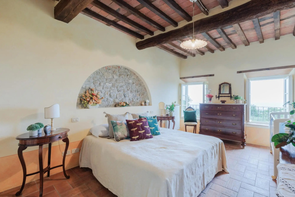 Tuscan Fizz Villa a Vineyards Retreat