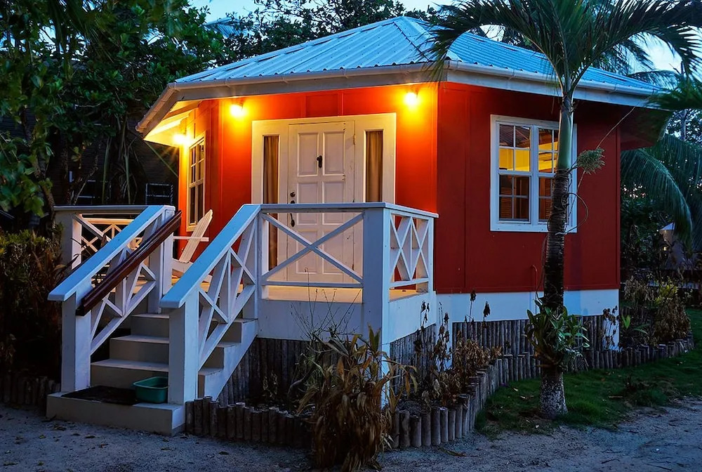 Cocotal Inn and Cabanas