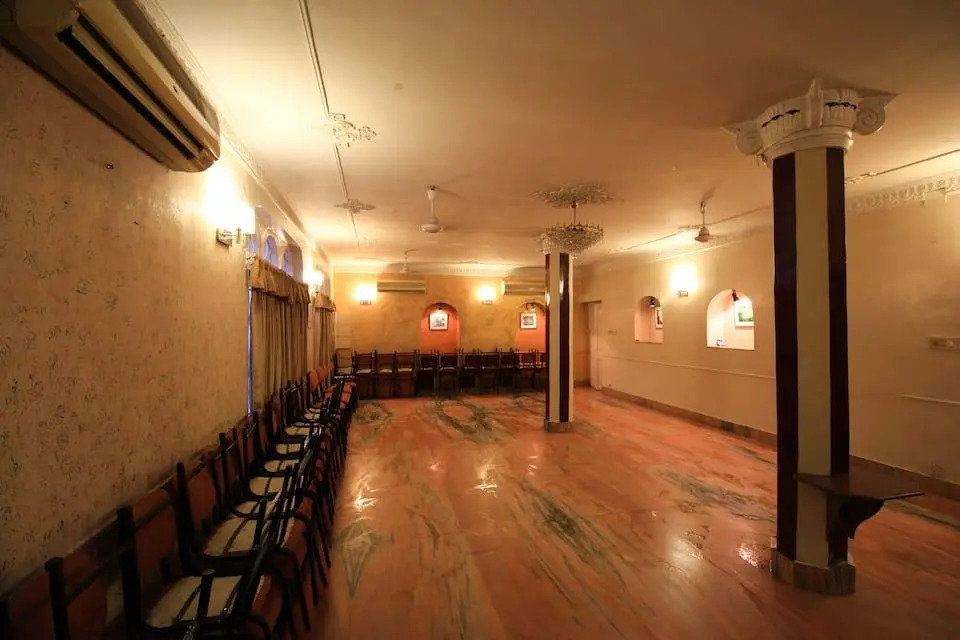 Hotel Executive Point
